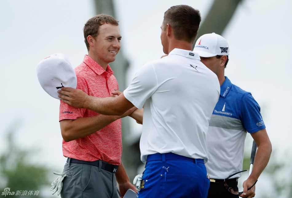 杰森·戴伊与同胞亚当·斯科特同行，两位澳洲巨星并肩作战