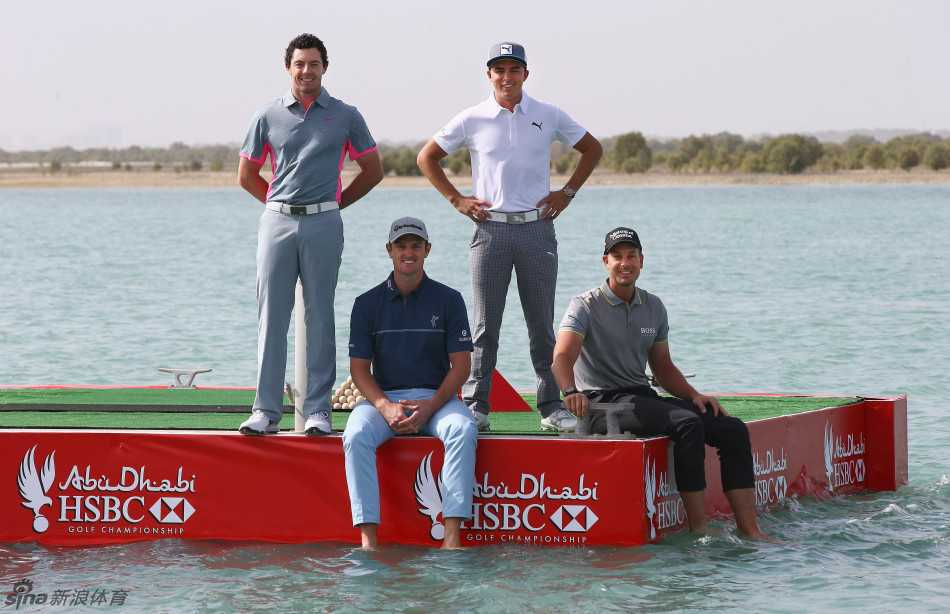 米克尔森在练习场优雅挥杆，沙漠的热风吹动他的发梢，尽显老将风范